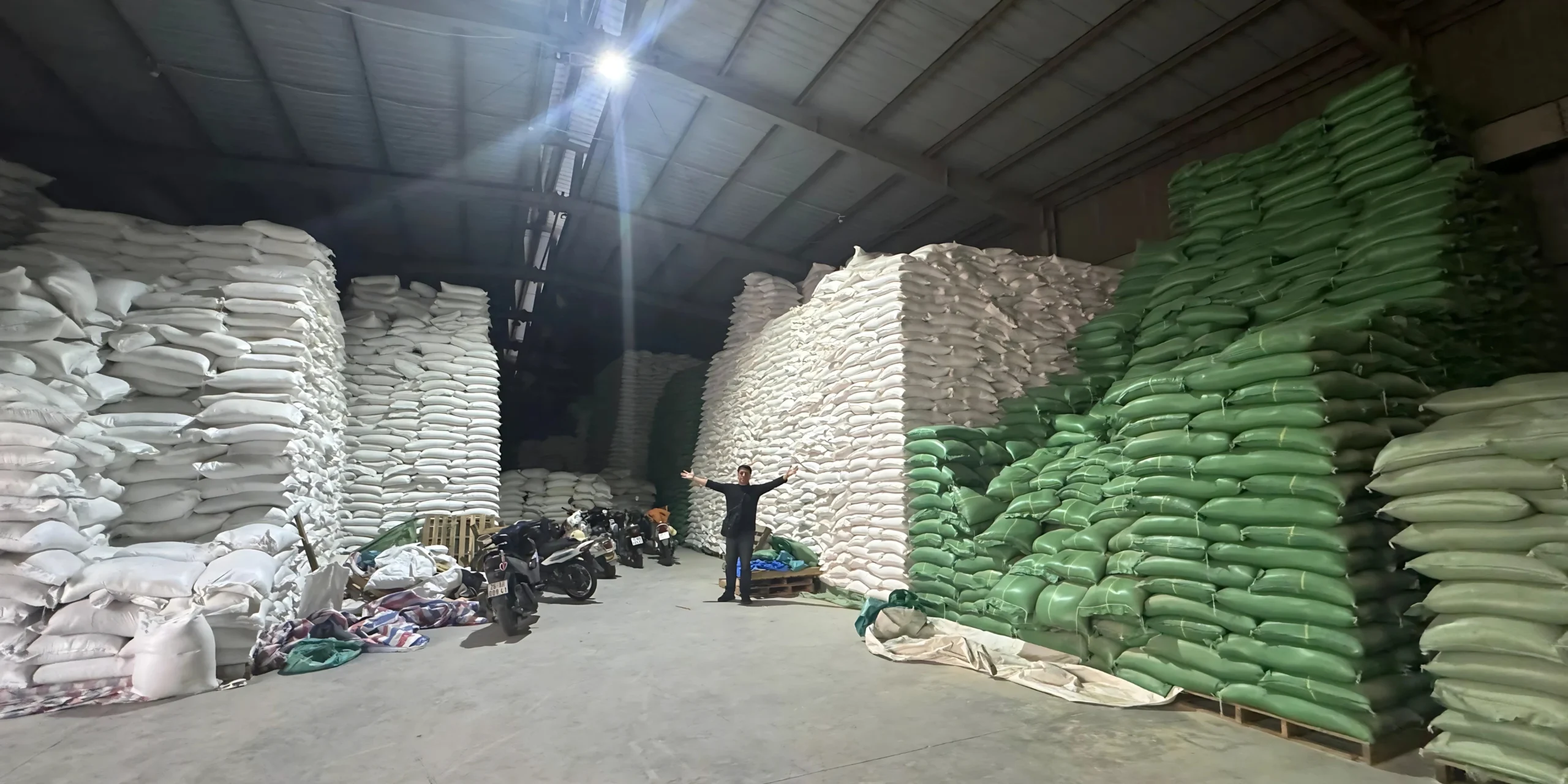 fan yang rice warehouse